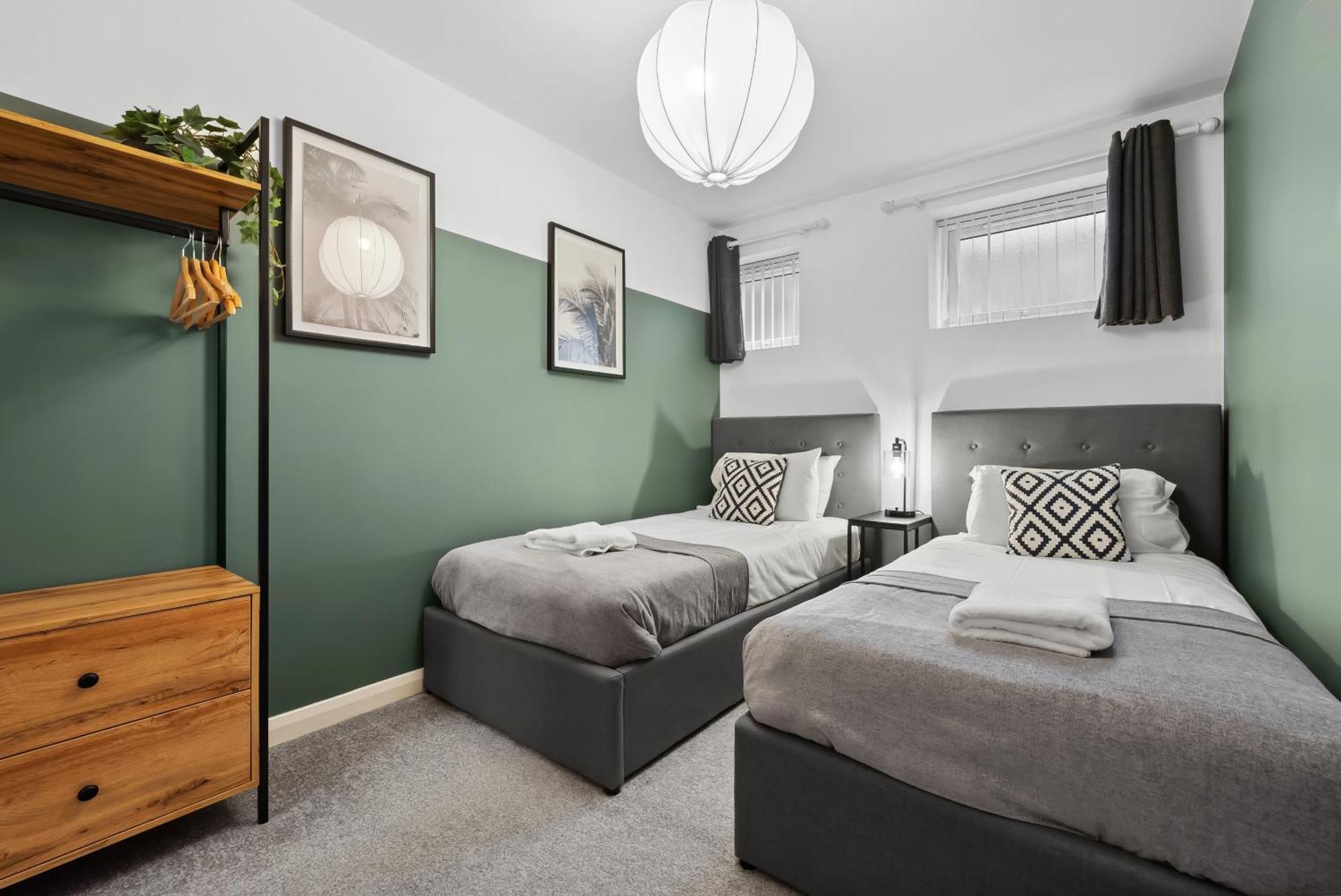Corinium Lodge - Town Centre Apartment Cirencester Zewnętrze zdjęcie